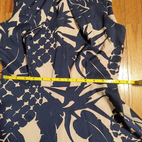 Signature Darby fit and flare A-line dress, size 6, blue and tan - Picture 4 of 9